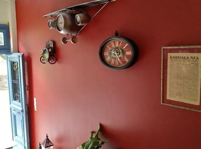 Отель Xenonas Afroditi Лутра