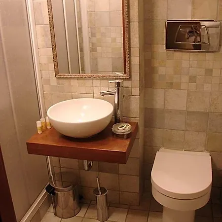 Xenonas Afroditi Hotel