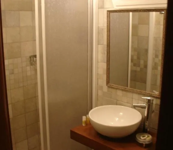 Xenonas Afroditi 3* Loutrá